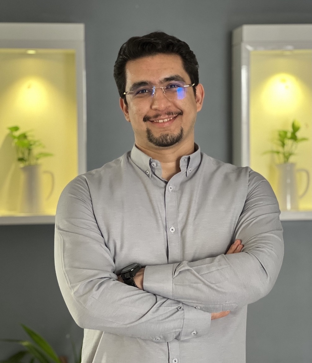 تصویر محمدصادق نجات، بنیان‌گذار ویسان و سخنران کلیدی همایش هم‌سان